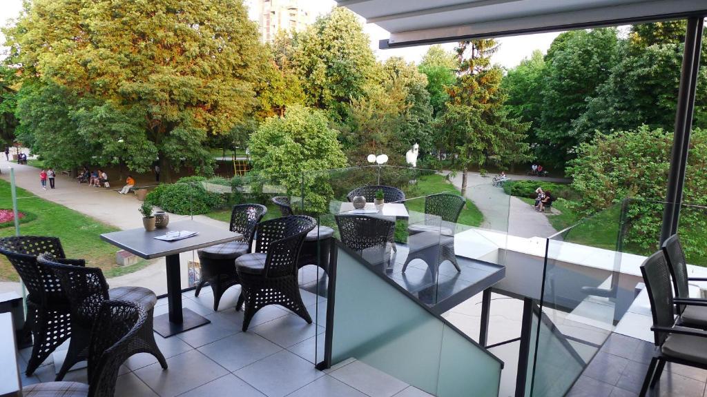 Hotel Abc Leskovac  Ngoại thất bức ảnh